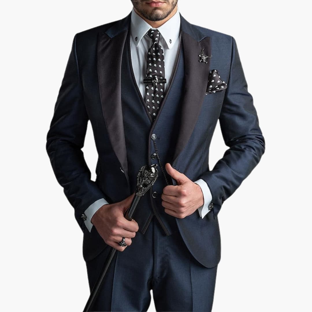 Stefano | Men’s Three-Piece Suit with Lapels and Fastening