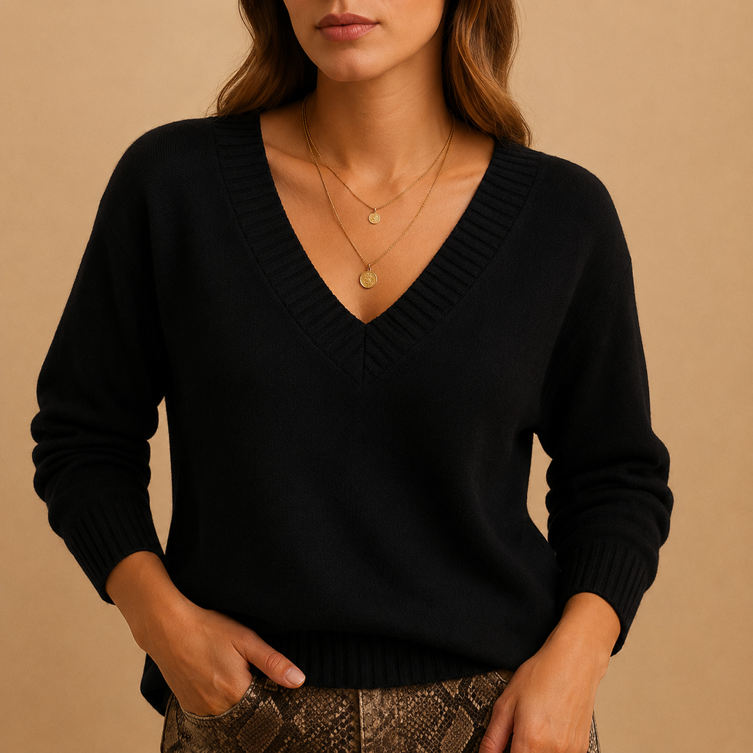 Peggy | Soft Knit Sweater with Ribbed V-Neckline and Ribbed Cuffs