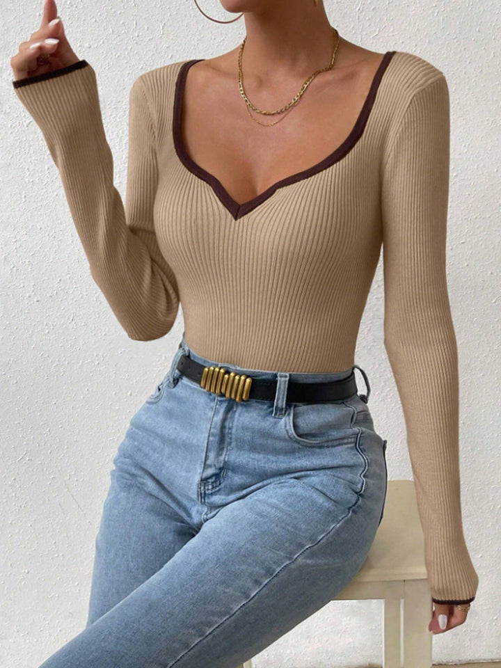Viola | Fitted Ribbed Knit Sweater with V-Neckline