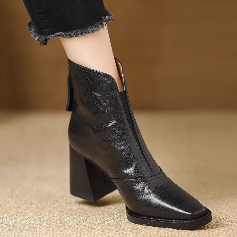Eira | Heeled Leather Ankle Boots with Block Heel and V-Cut Front