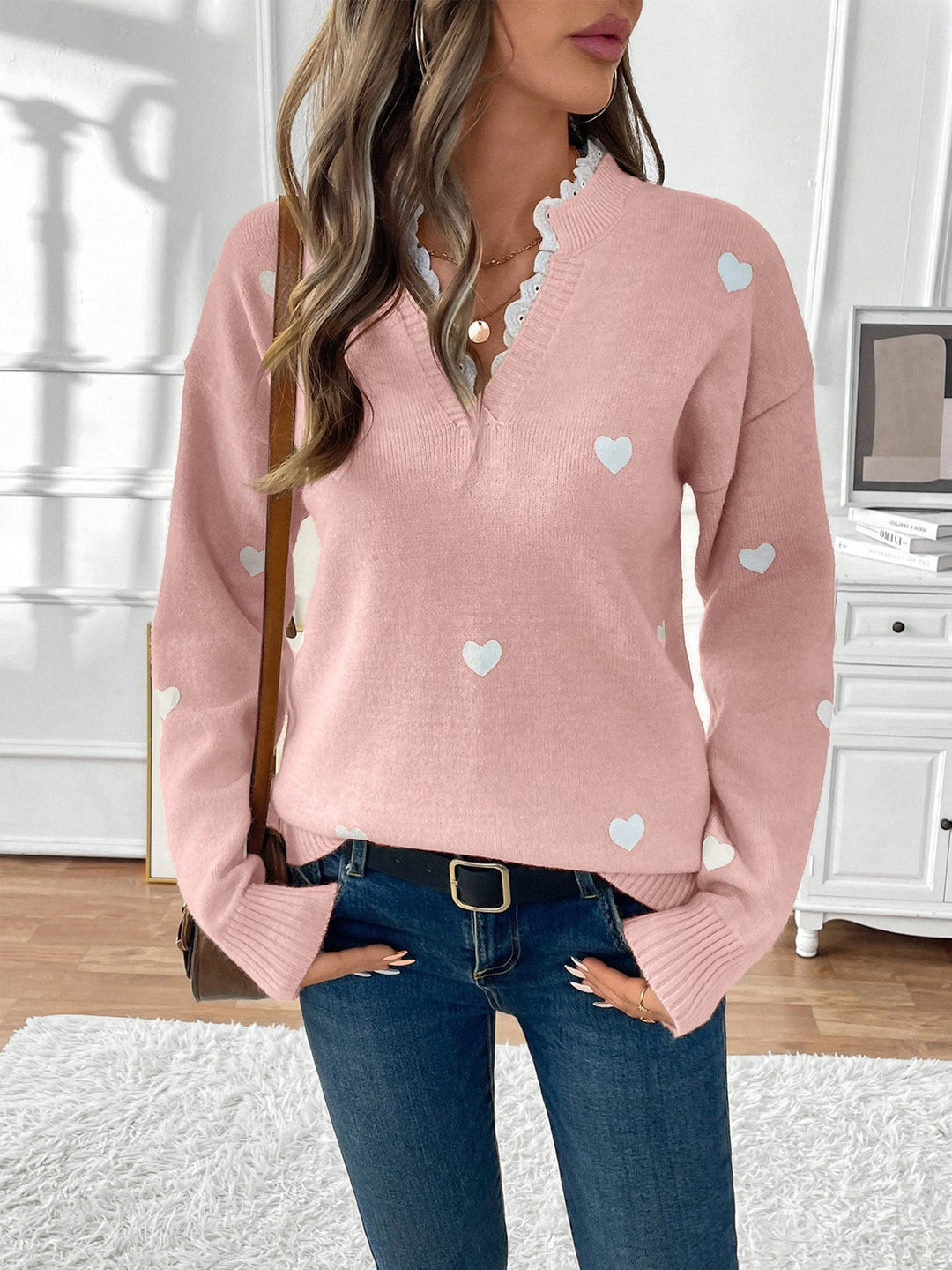 Maya | Knit Sweater with Heart Print and V-Neckline