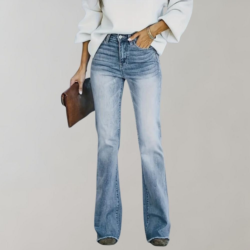 Isadora | Retro High Waist Slim Flared Jeans in Light Wash Stretch Denim