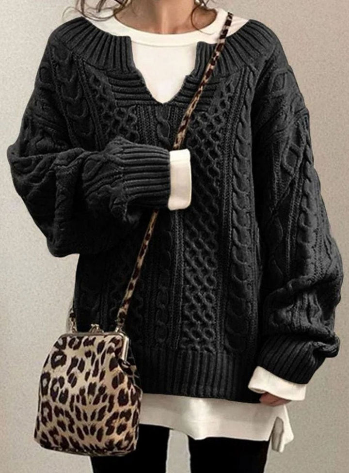Livia | Oversized V-Neck Cable Knit Sweater