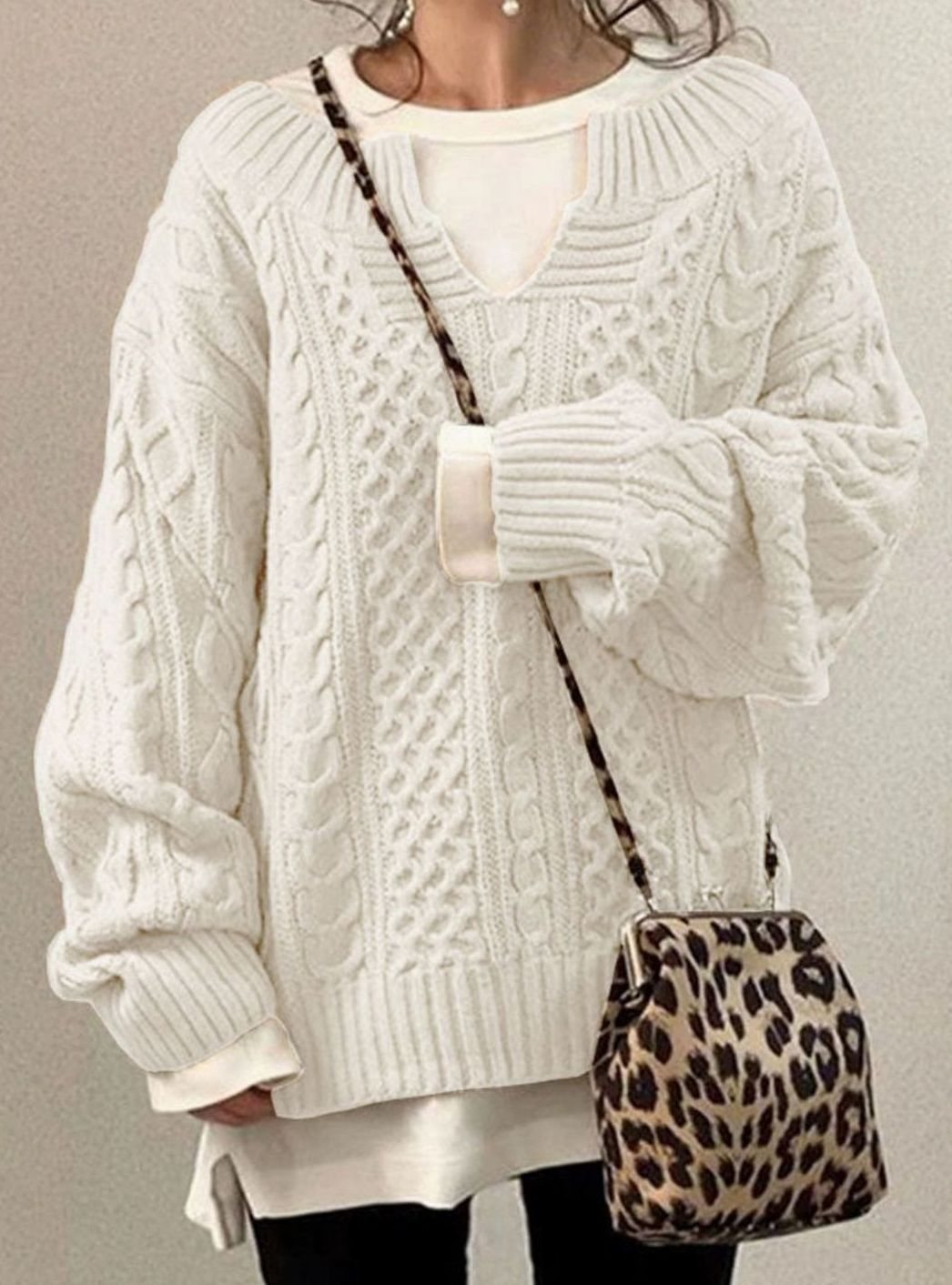 Livia | Oversized V-Neck Cable Knit Sweater