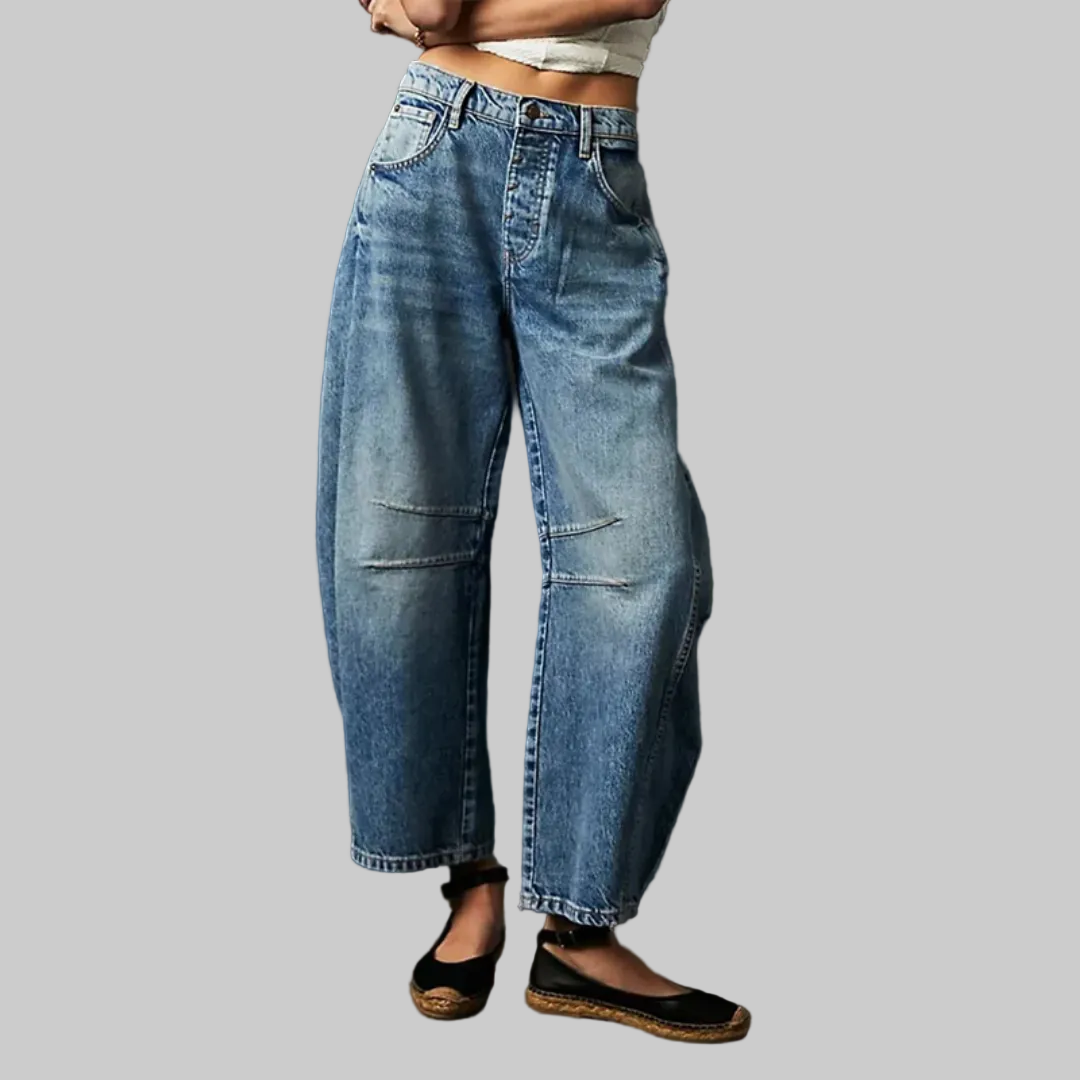 Hollis | Relaxed Barrel Leg Jeans with Curved Silhouette and Mid Rise