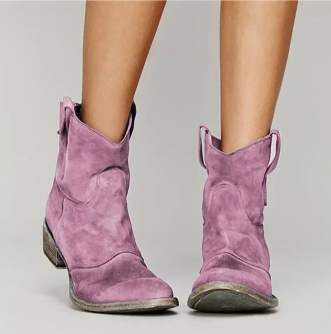 Evie | Elegant suede cowboy boots for a stylish look