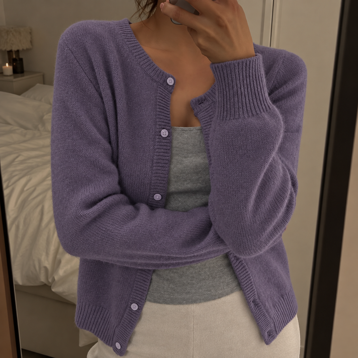 Londyn | Soft Knit Cardigan with Round Neck and Button Front