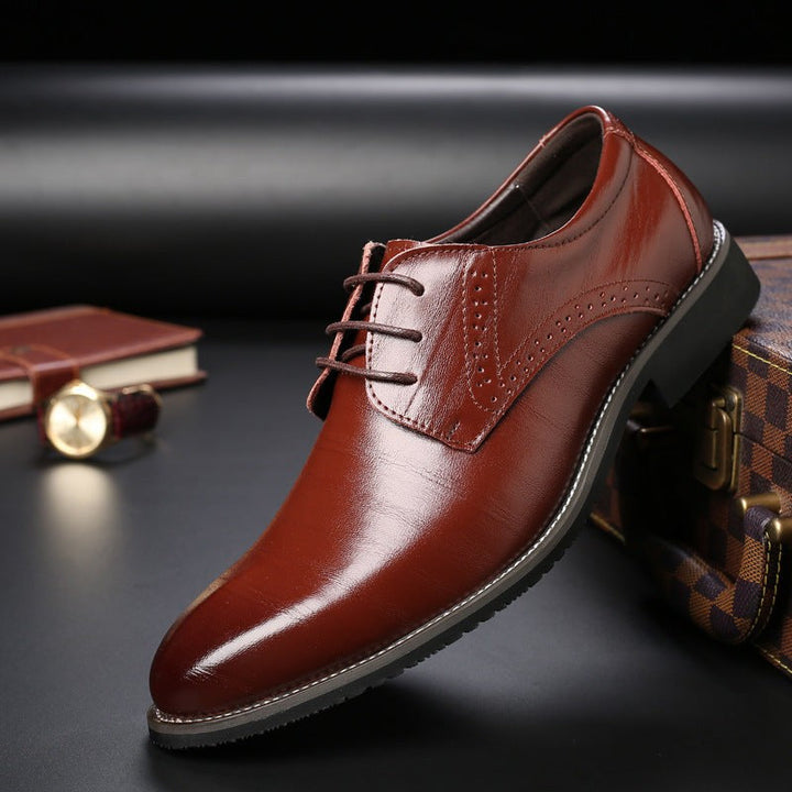 Marcus | Men's Lace-Up Brogue-Detail Round-Toe Derby Shoes